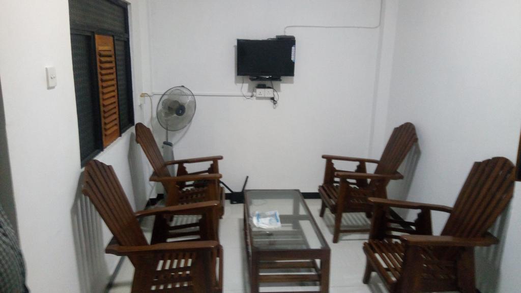 Relax Home Rambukkana Luaran gambar